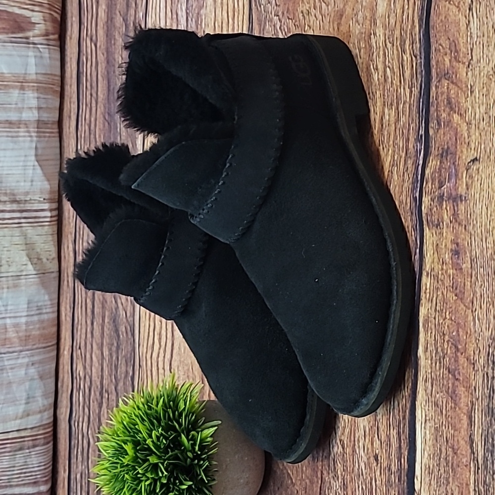 UGG McKay Boots - Picture 6 of 16